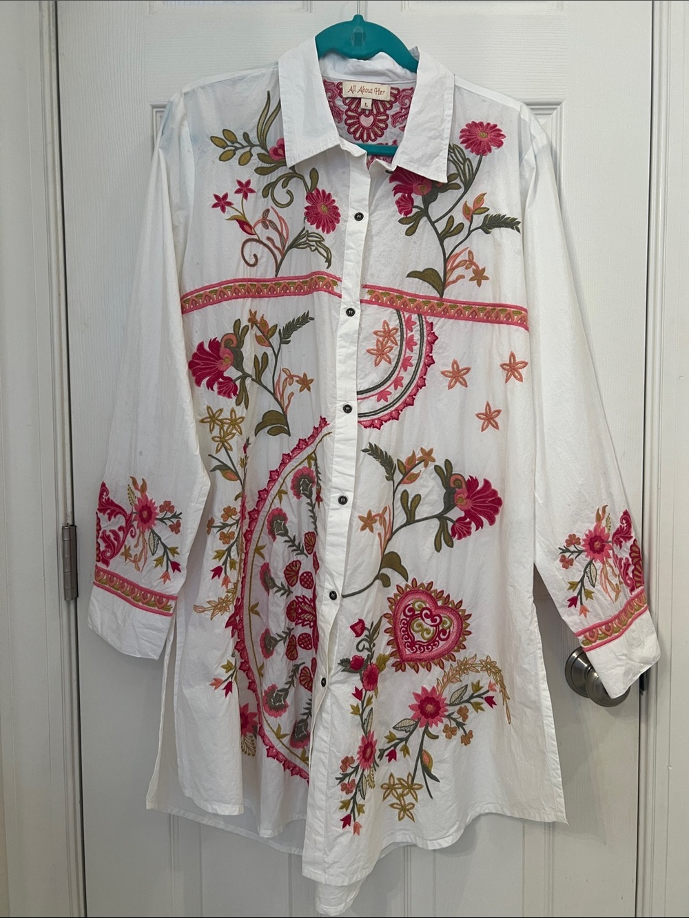 All About Her White Embroidered Floral Button-Front Tunic